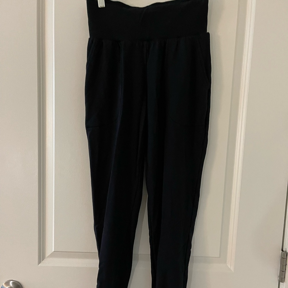 Nike Yoga Women's XS Fleece Pants. Like New
